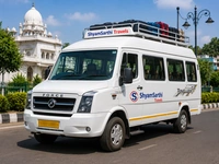Tempo traveller booking service in Bhopal for group family and pilgrimage travel